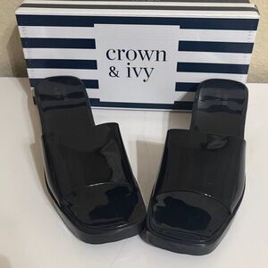 Crown & Ivy Glossy Black Slides
